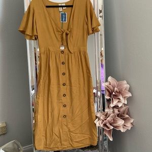 Gold yellow vintage style dress